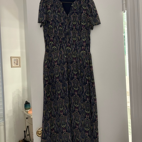 Maxi dress - never worn outside my home. Great condition - great color/pattern. - Picture 2 of 10